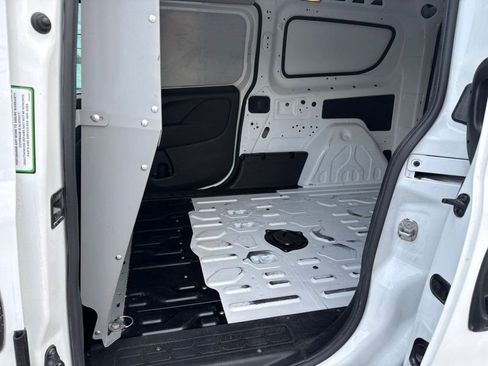 Used 2022 RAM ProMaster City Tradesman FWD image 13