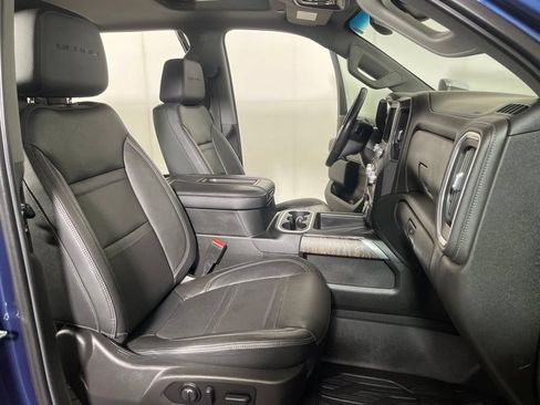 Used 2022 GMC Sierra 3500 Denali AWD/4WD image 24