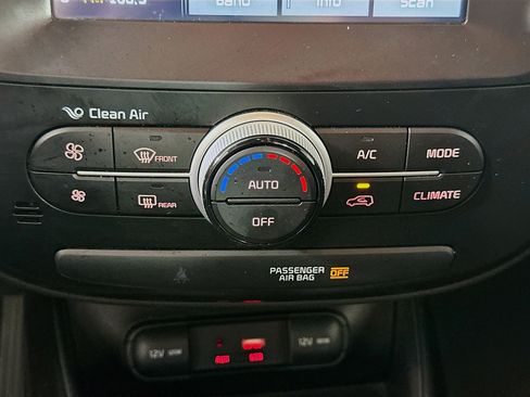 Used 2018 Kia Soul + image 23