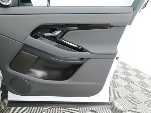 Certified 2025 Land Rover Range Rover Evoque S image 25