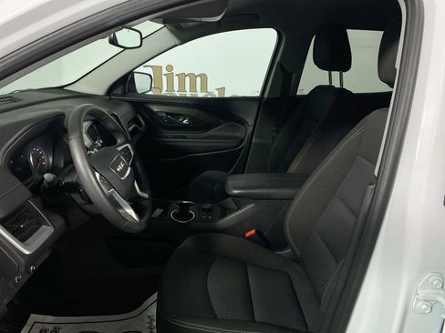 Used 2023 GMC Terrain SLE w/ Driver Convenience Package image 11