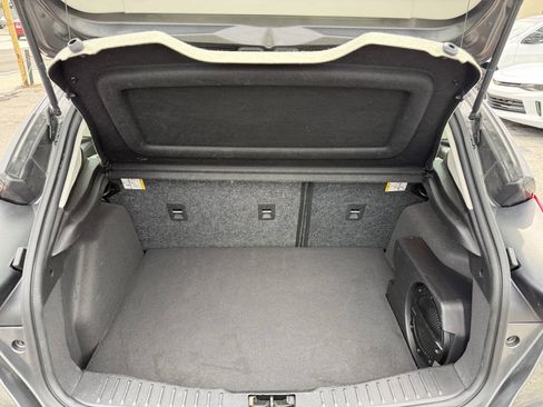 Used 2015 Ford Focus Titanium FWD image 21