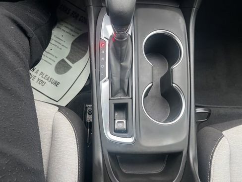 Used 2022 Chevrolet Equinox LS w/ LS Convenience Package image 25