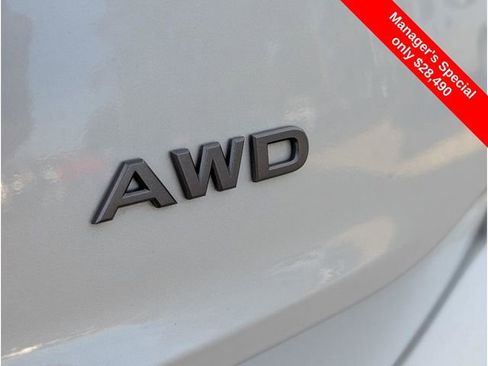 Certified 2025 Nissan Rogue SV image 11