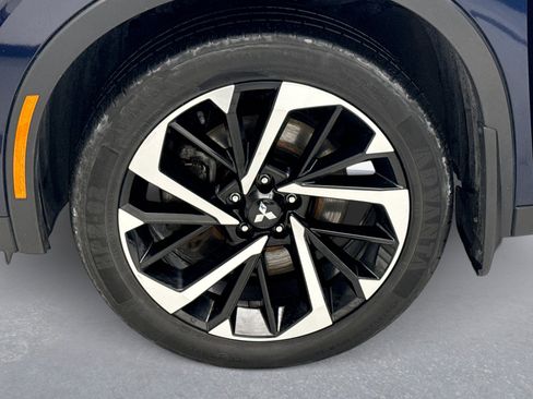 Used 2022 Mitsubishi Outlander SE image 22