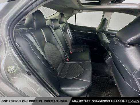 Used 2022 Toyota Camry XSE image 27