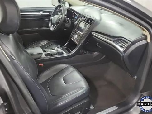 Used 2019 Ford Fusion Titanium image 10