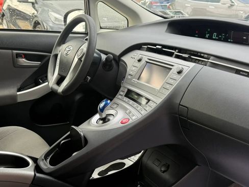 Used 2015 Toyota Prius Three FWD image 13