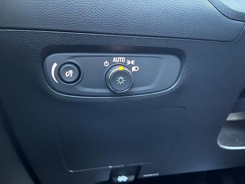Certified 2024 Buick Encore GX Preferred FWD image 14