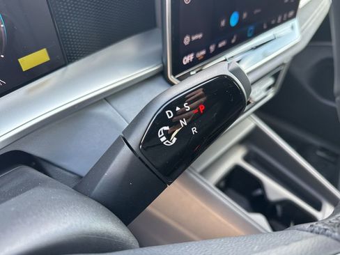New 2026 Volkswagen Tiguan SE R-Line AWD/4WD image 23