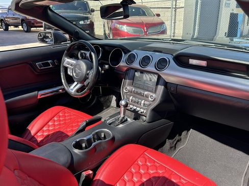 Used 2019 Ford Mustang GT Premium RWD image 20