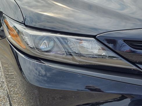 Used 2024 Toyota Camry SE w/ Blackout Package (TMS) AWD/4WD image 9