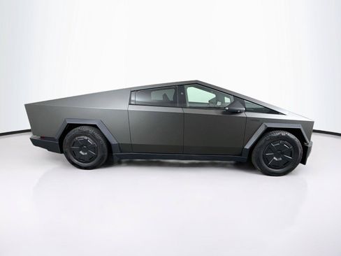 Used 2024 Tesla Cybertruck AWD Crew Cab image 6