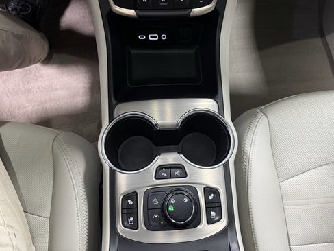 Used 2024 GMC Terrain Denali w/ Denali Premium Package AWD/4WD image 23