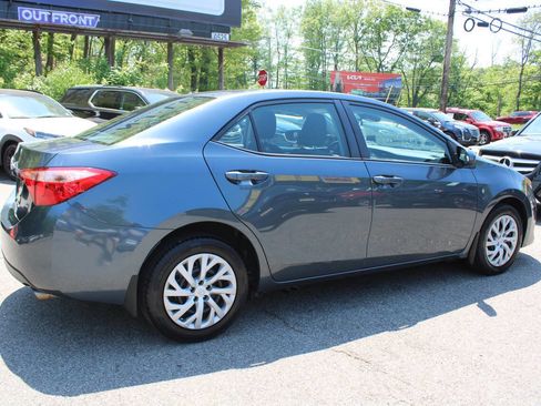 Used 2017 Toyota Corolla LE w/ Carpet Mat Package (TMS) FWD image 7