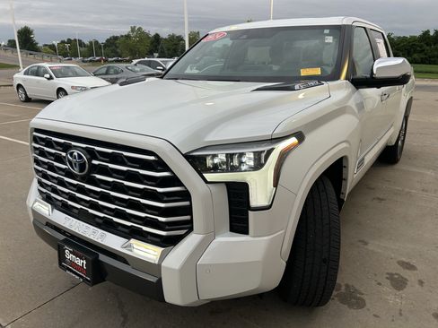 Used 2024 Toyota Tundra Capstone AWD/4WD image 3