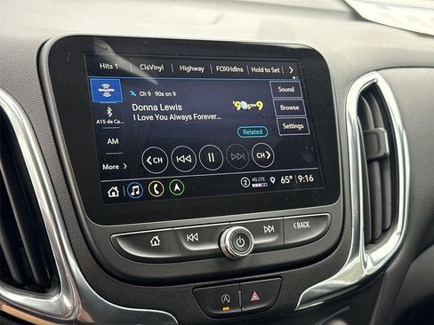 Used 2023 Chevrolet Equinox LT FWD image 11