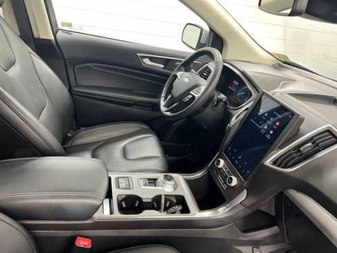 Used 2021 Ford Edge Titanium w/ Equipment Group 301A AWD/4WD image 25