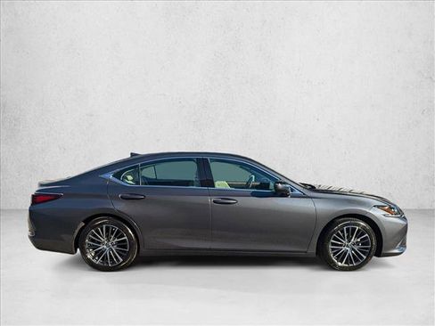 Used 2025 Lexus ES 350 w/ Premium Package image 4