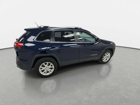 Used 2015 Jeep Cherokee Latitude w/ Cold Weather Group image 10