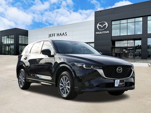 Used 2025 MAZDA CX-5 AWD 2.5 S w/ Preferred Package image 4