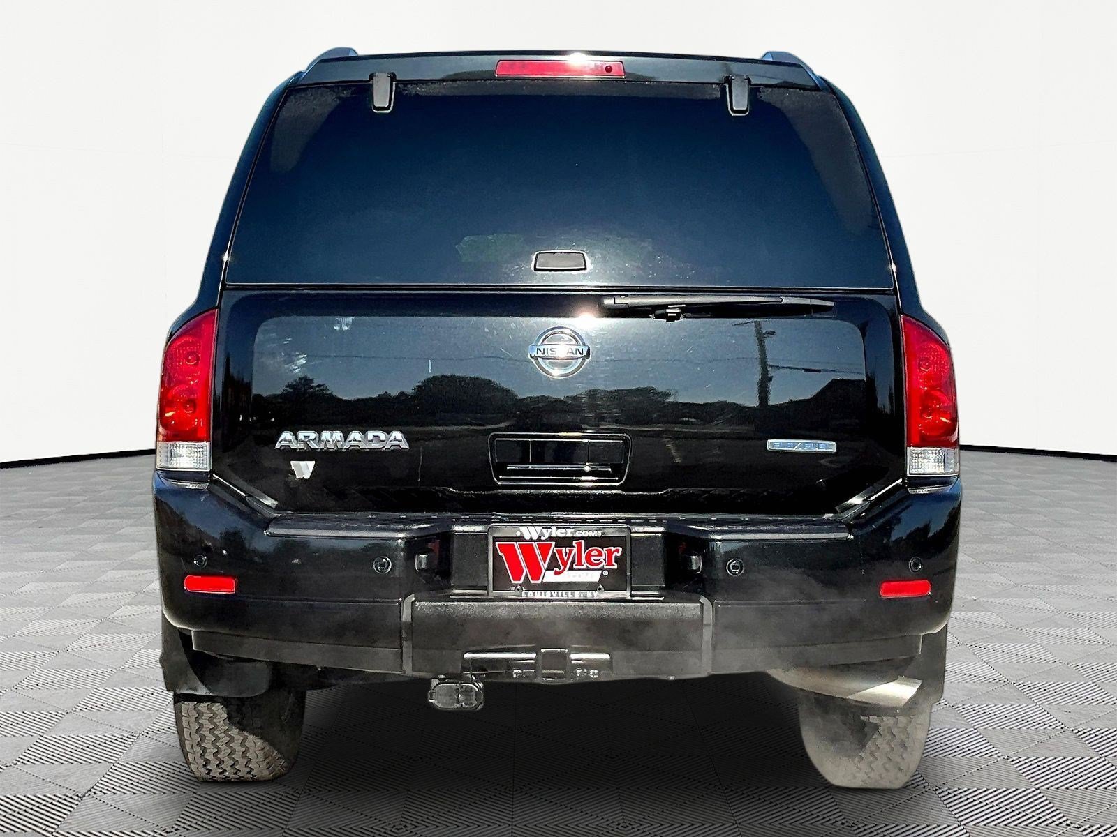 Used 2014 Nissan Armada SV RWD image 5