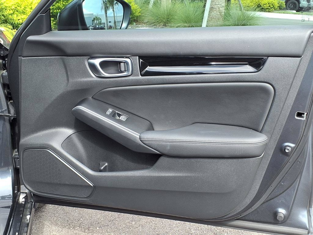 Used 2025 Honda Civic Sport Touring image 11
