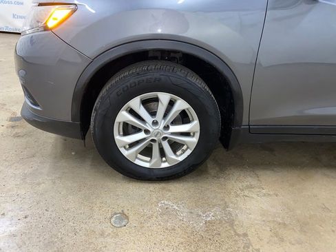 Used 2014 Nissan Rogue SV image 17