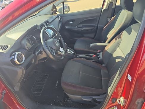 Used 2020 Nissan Versa SR image 12