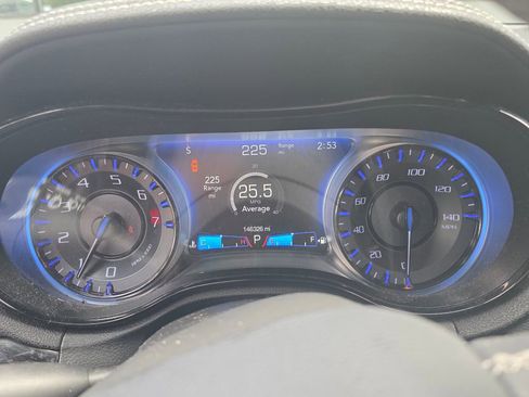 Used 2017 Chrysler 300 S w/ 300S Premium Group RWD image 10