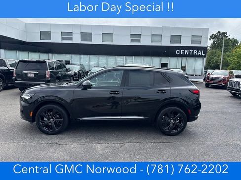 Used 2023 Buick Envision Essence w/ Technology Package I AWD/4WD image 2