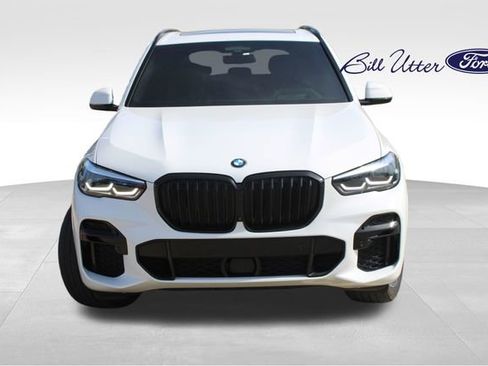 Used 2022 BMW X5 M50i image 2