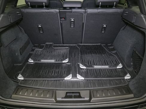 Used 2023 Land Rover Range Rover Evoque S image 13