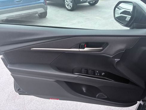 Used 2025 Toyota Camry LE image 20