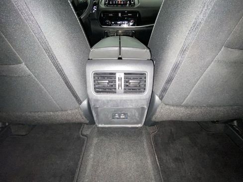 Used 2021 Nissan Rogue SV image 27