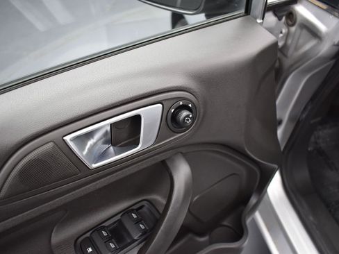 Used 2014 Ford Fiesta SE w/ Equipment Group 201A image 10