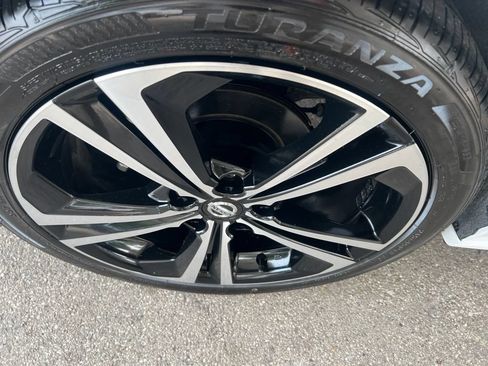 Certified 2023 Nissan Sentra SR FWD image 39