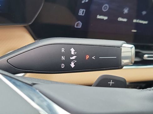 Used 2025 Chevrolet Equinox ACTIV FWD image 19