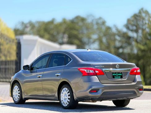 Used 2016 Nissan Sentra SV image 9