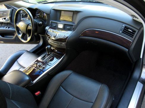 Used 2015 INFINITI Q70 L 3.7 image 24