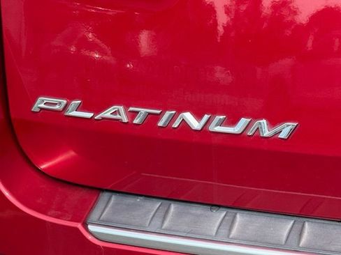 Used 2020 Ford Explorer Platinum w/ Premium Technology Package AWD/4WD image 10