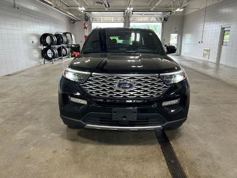 Certified 2021 Ford Explorer Platinum w/ Equipment Group 601A AWD/4WD image 2