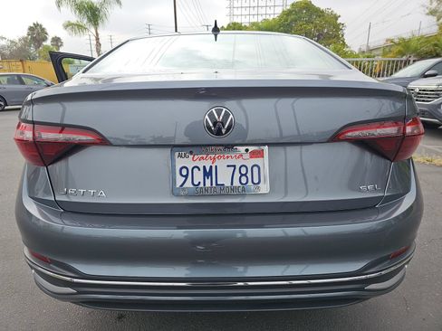 Used 2022 Volkswagen Jetta SEL FWD image 11