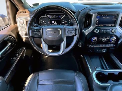 Used 2023 GMC Sierra 2500 Denali w/ Denali Ultimate Package image 9