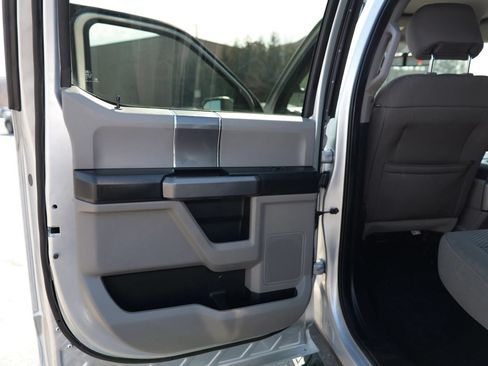 Used 2017 Ford F150 XLT w/ Equipment Group 302A Luxury AWD/4WD image 28
