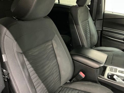 Used 2020 Ford Explorer XLT RWD image 20