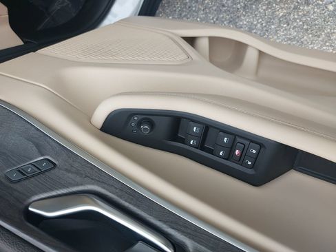 Used 2024 Jeep Grand Cherokee Limited w/ Black Appearance Package RWD image 29