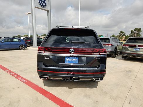 New 2026 Volkswagen Atlas SEL Premium R-Line AWD/4WD image 6
