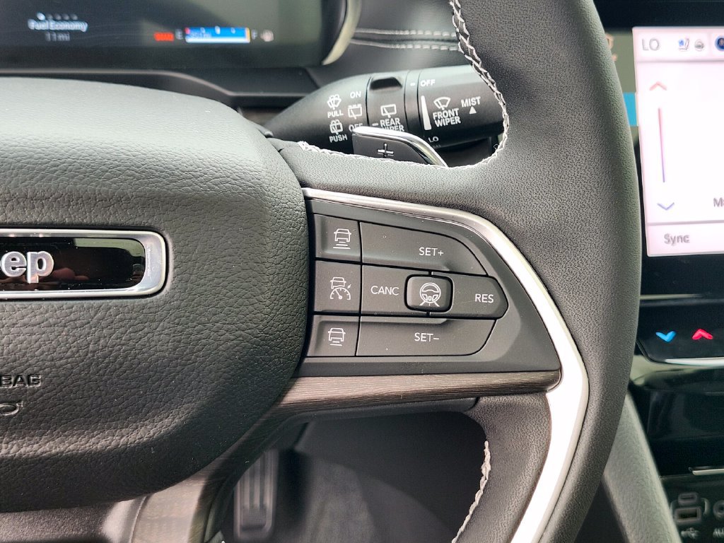 New 2026 Jeep Grand Cherokee Limited AWD/4WD image 31