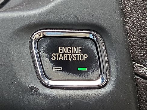 Used 2018 GMC Acadia Denali w/ Technology Package image 22